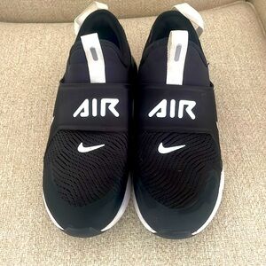 Nike Air Max 270 Youth size 6